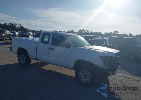 2017 Toyota Tacoma Sr z USA, uszkodzony, nr VIN 5TFRX5GN2HX095861